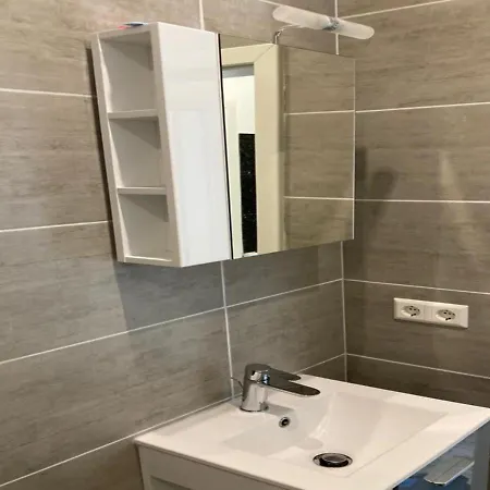 Appartement RDC avec parking à 5 MIN d'ESCH&ROCKHALL Appartement